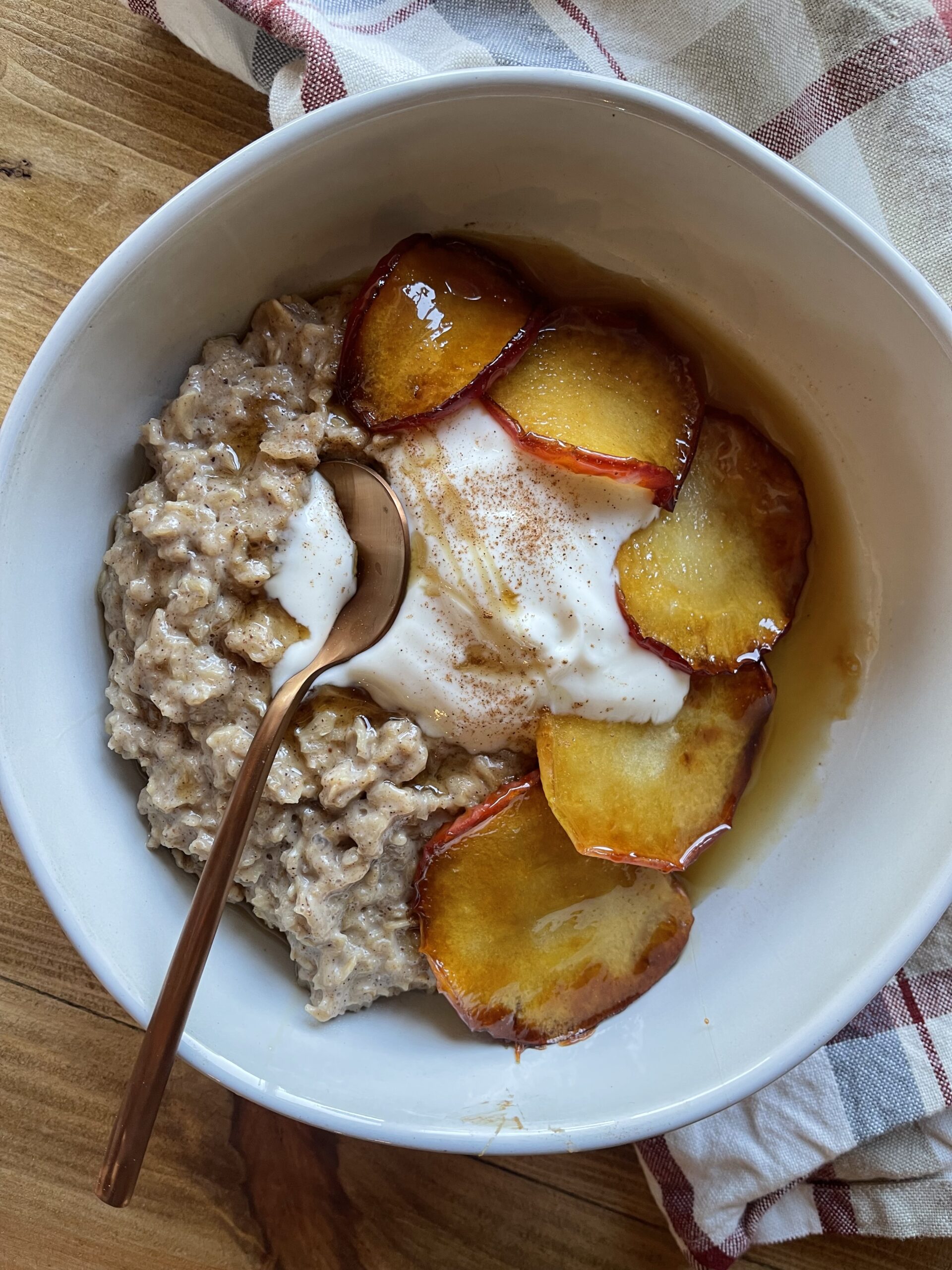 Spiced Gingerbread Oatmeal with Easy Caramelized Apples