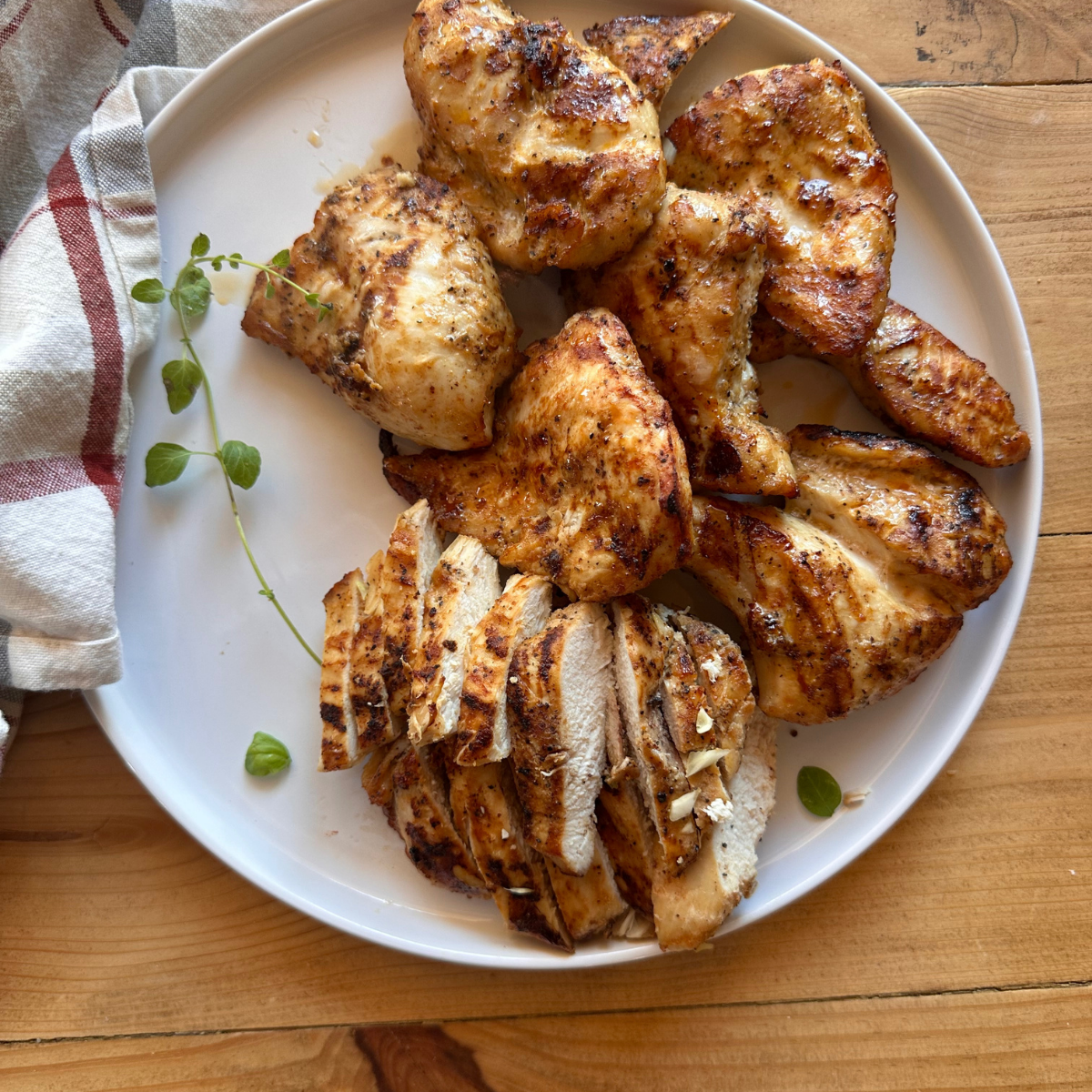 Tender & Juicy Air Fryer Chicken Breast (Easy Recipe!)